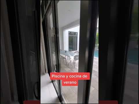 ¡Acompáñanos en un recorrido por esta propiedad de lujo en Downtown Doral!🏙️
